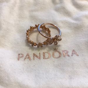 Brand new Pandora rose gold floral set of rings